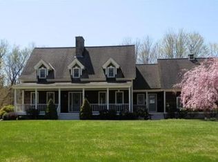 64 Main Ave, South Hampton, NH 03827