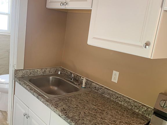 2nd image of 2911 Gideon Ave #2