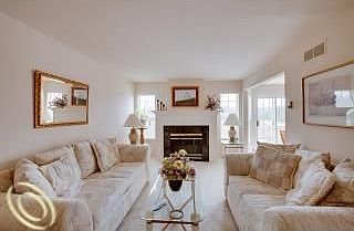 5th image of 4135 Hunters Cir E #105