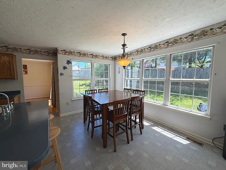 407 Tamarack Cir — Photo 14