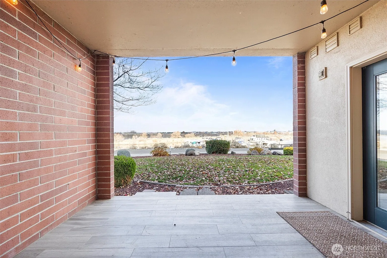 300 Columbia Point Drive #D101 photo 1