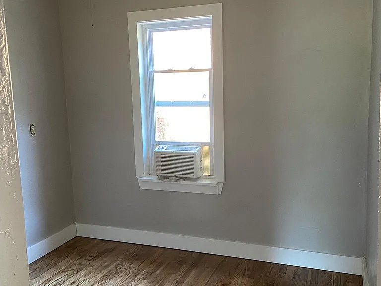 127 NW 31st St #1 — Photo 5