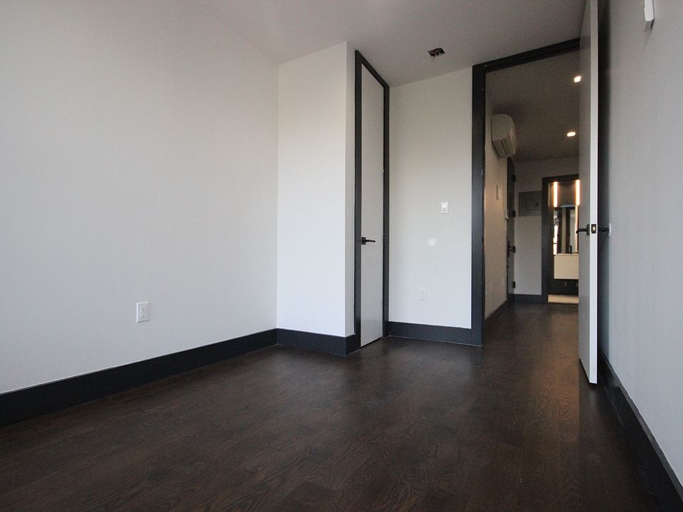 1st image of 205 Johnson Ave #4LAS