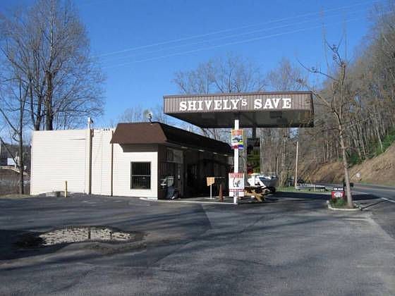 1st image of 4538 Fairystone Park Hwy