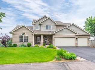 1202 Hidden Creek Blvd, Mayer, MN 55360