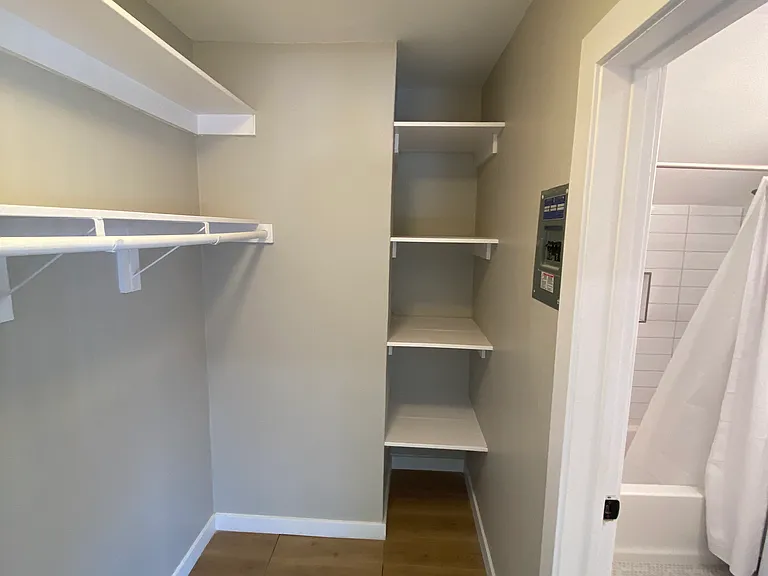 5447 Russell Ave #2 — Photo 10