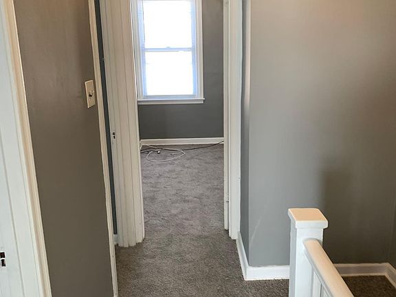 3rd image of 6314 Glenloch St