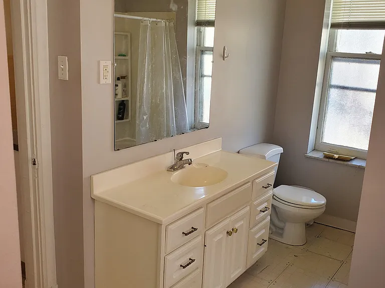 6041 Waterman Blvd — Photo 9