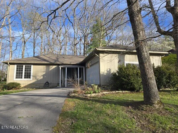 124 Lakeshire Dr, Fairfield Glade, TN 38558