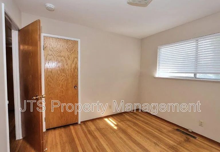 1200 Gary Way — Photo 36