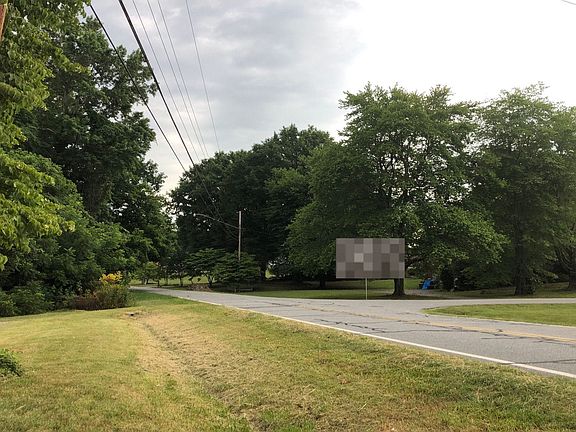4th image of 4916 Leinbach Dr