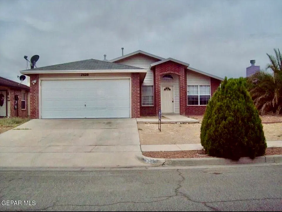 7529 Plaza Redonda Dr