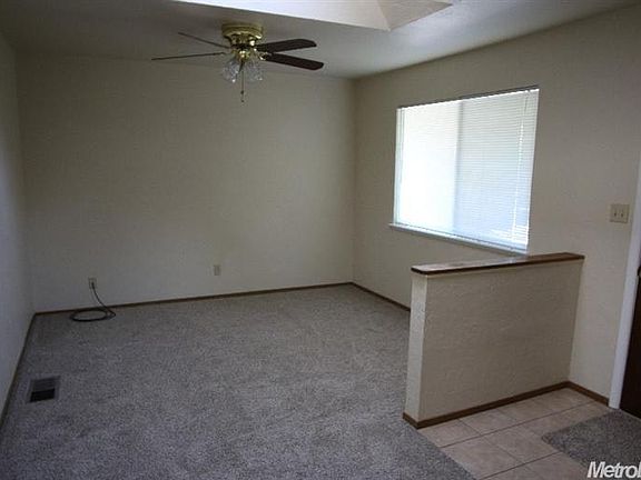 Dining room or 2nd living room