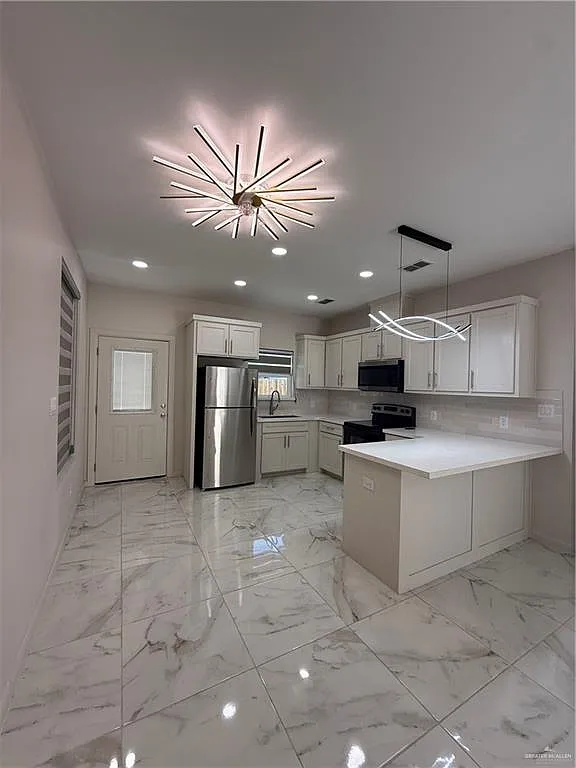2 bed, 2.0 bath, 1131 sqft, $1,300 — Photo 4