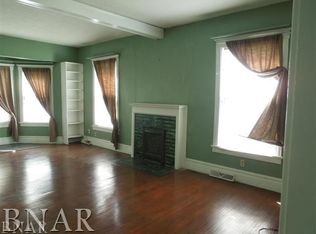 1110 E Grove St, Bloomington, IL 61701