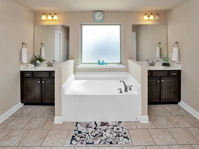 7102 Sutter Ct — Photo 24