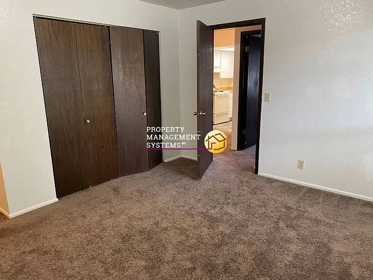 1042 E Quail Vista Ct #H — Photo 8