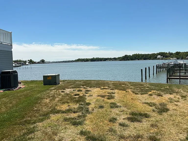 125 Lynnhaven Ct — Photo 4