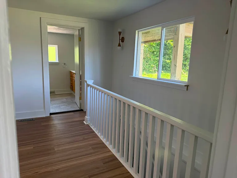 340-342 Madison Ave — Photo 11