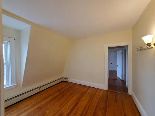 3 Doane Ave Floor 3, Providence, RI 02906