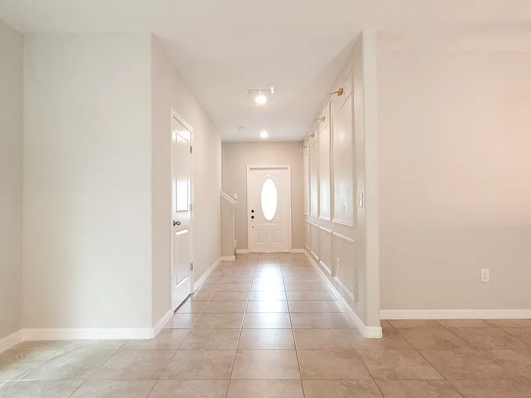 10207 Boggy Moss Dr — Photo 7