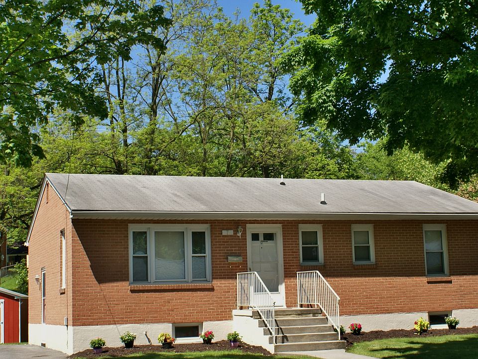 7 Montague Circle, Winc.