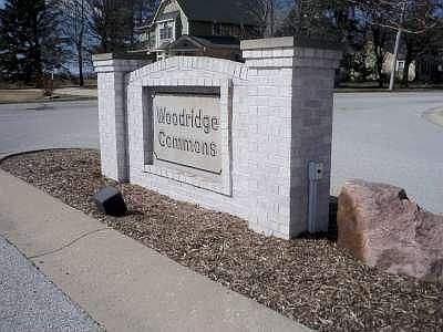 1st image of 248 N Woodridge Dr