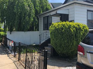 22542 112th Rd, Queens Village, NY 11429