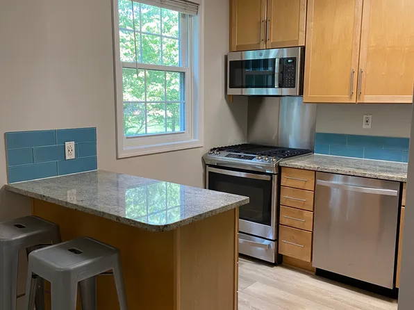 202 N Trenton St #1, Arlington, VA 22203