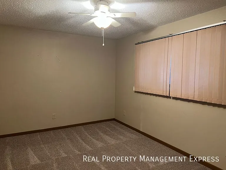 930 S Cleveland Ave — Photo 12