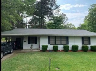 1306 S James St, Hope, AR 71801
