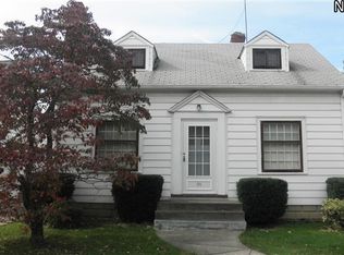 374 E 250th St, Euclid, OH