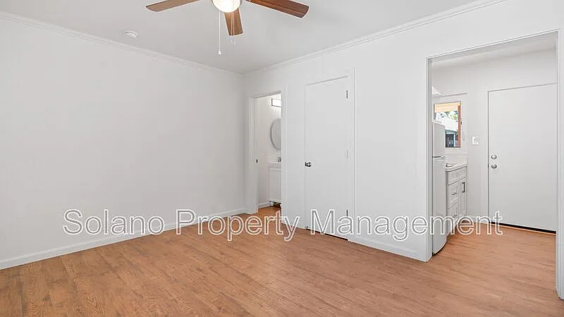 Studio, 1.0 bath, 300 sqft, $1,395 — Photo 4