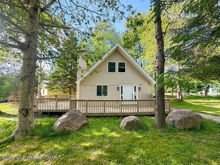 838 Country Place Dr — Photo 1