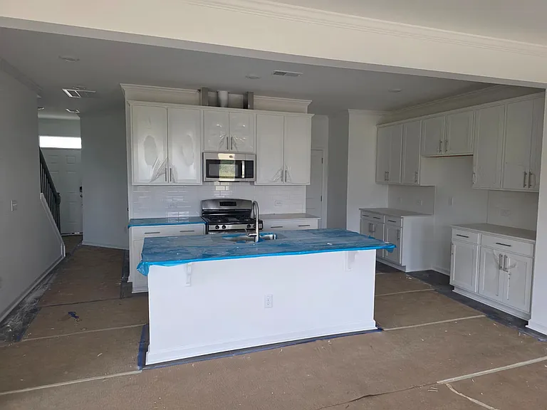 545 Giovanni Dr — Photo 2