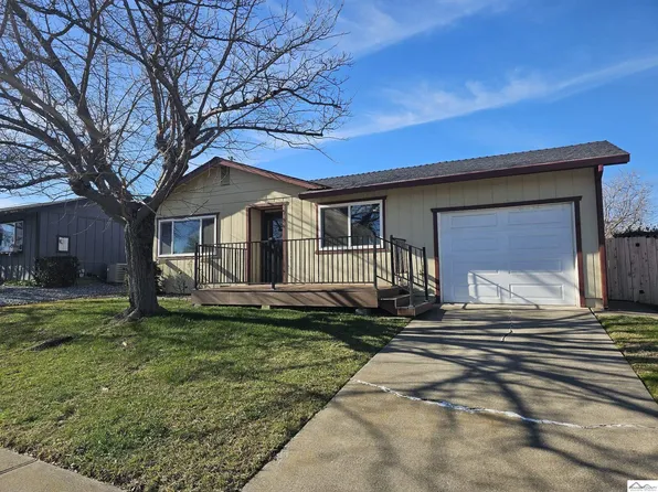 2455 Oriole Dr, Red Bluff, CA 96080