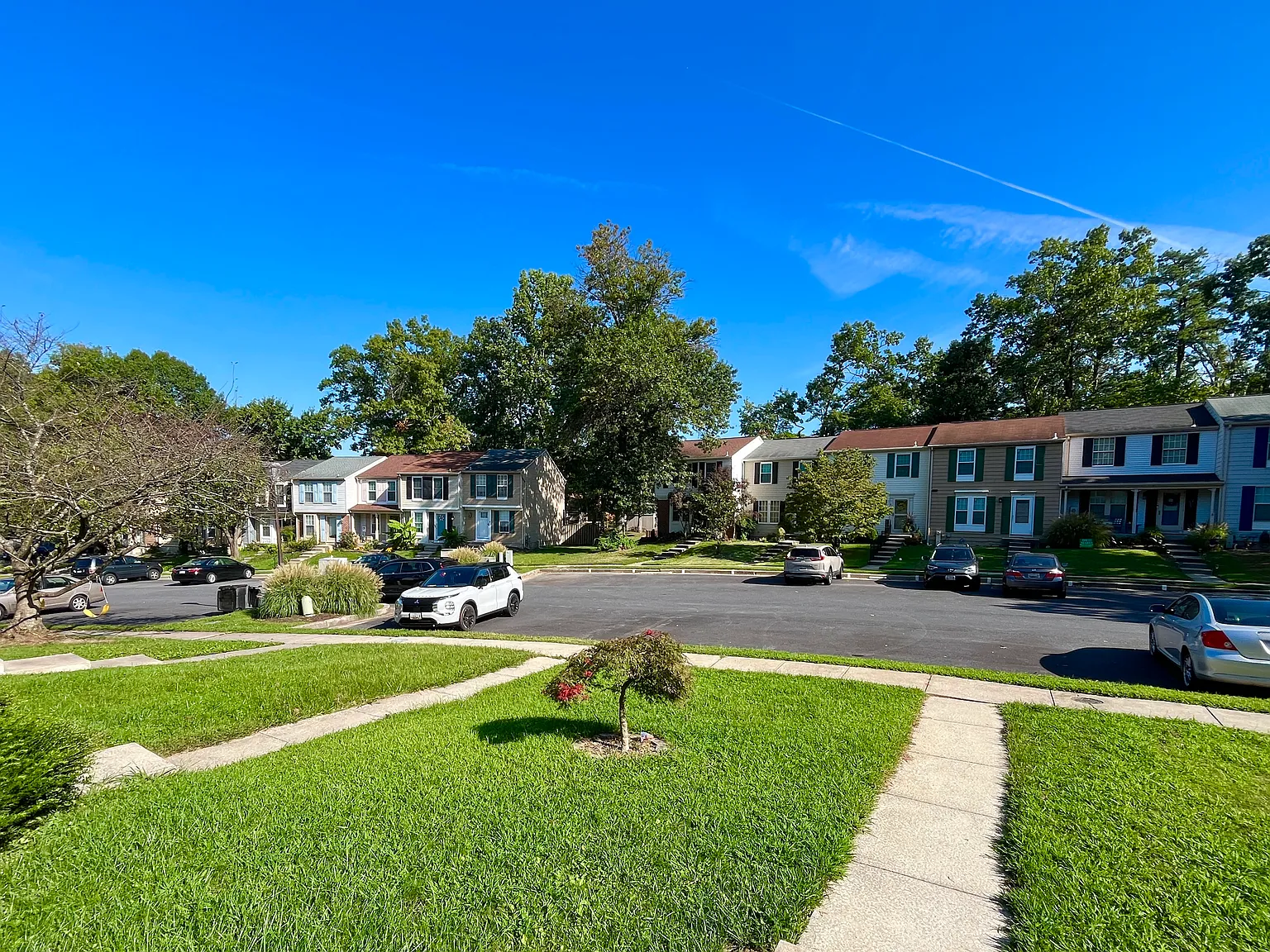 13 Dallington Ct — Photo 2