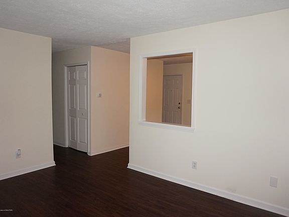 5th image of 500 Sprucewood Ave