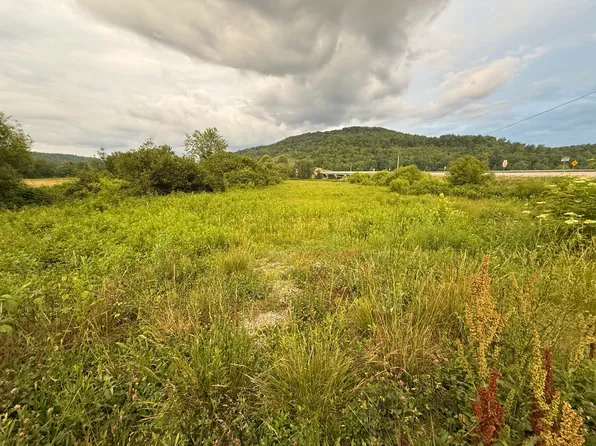 3988 State Highway 592, Pine Knot, KY 42635