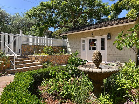 2nd image of 515 San Elijo St
