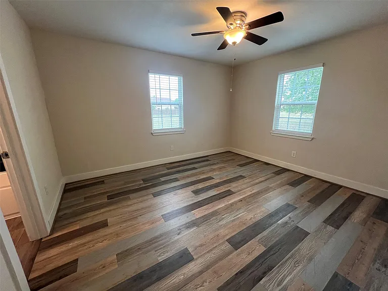 1310 Torres St — Photo 18