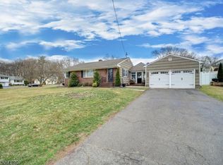 18 Fairview Rd, Clark, NJ 07066