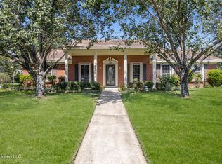 3223 Nottingham Rd, Ocean Springs, MS 39564