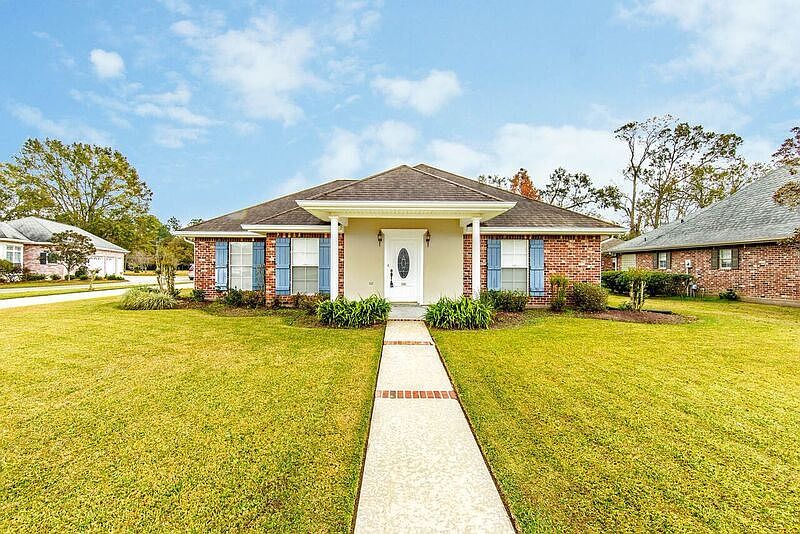 1st image of 220 Banker Dr