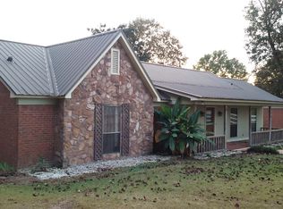 5245 Raymond Rd, Jackson, MS 39212