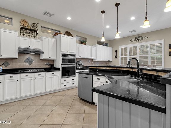 3rd image of 2149 E WINCHESTER Way