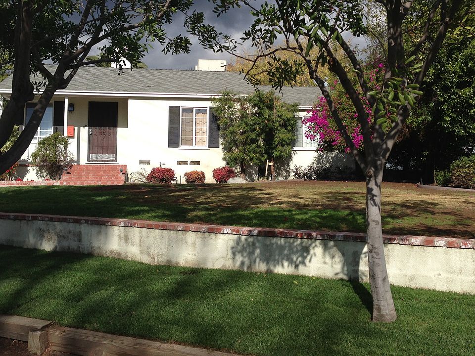 1st image of 2847 Sanborn Ave