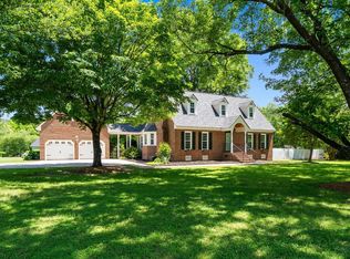 2417 Ridgeford Ct, Fuquay Varina, NC 27526