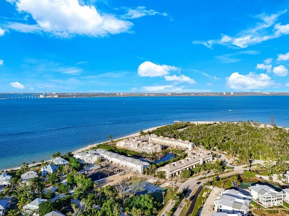 200 Periwinkle Way Unit 214, Sanibel, FL 33957