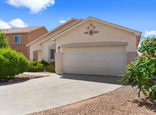 37 El Camino Loop NW, Rio Rancho, NM 87144